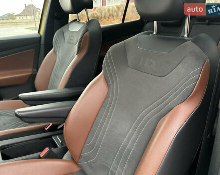 Желтый Фольксваген ID.4, объемом двигателя 0 л и пробегом 147 тыс. км за 24999 $, фото 35 на Automoto.ua