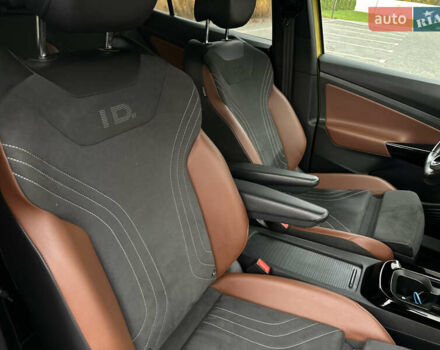 Желтый Фольксваген ID.4, объемом двигателя 0 л и пробегом 147 тыс. км за 24999 $, фото 88 на Automoto.ua