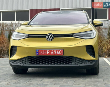Желтый Фольксваген ID.4, объемом двигателя 0 л и пробегом 147 тыс. км за 24999 $, фото 2 на Automoto.ua