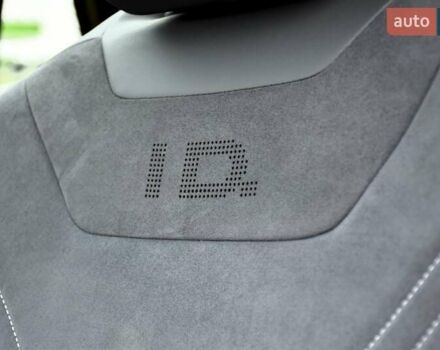 Желтый Фольксваген ID.4, объемом двигателя 0 л и пробегом 26 тыс. км за 29900 $, фото 44 на Automoto.ua