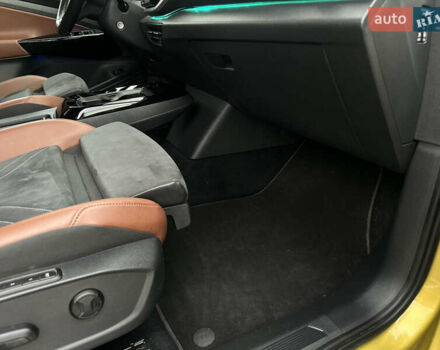 Желтый Фольксваген ID.4, объемом двигателя 0 л и пробегом 147 тыс. км за 24999 $, фото 89 на Automoto.ua