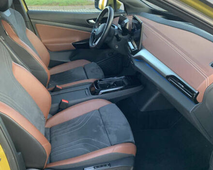 Желтый Фольксваген ID.4, объемом двигателя 0 л и пробегом 63 тыс. км за 32000 $, фото 6 на Automoto.ua