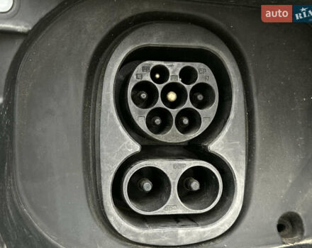 Желтый Фольксваген ID.4, объемом двигателя 0 л и пробегом 147 тыс. км за 24999 $, фото 121 на Automoto.ua