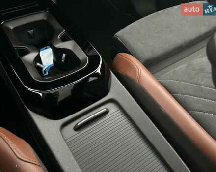 Желтый Фольксваген ID.4, объемом двигателя 0 л и пробегом 147 тыс. км за 24999 $, фото 52 на Automoto.ua