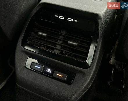 Желтый Фольксваген ID.4, объемом двигателя 0 л и пробегом 147 тыс. км за 24999 $, фото 96 на Automoto.ua