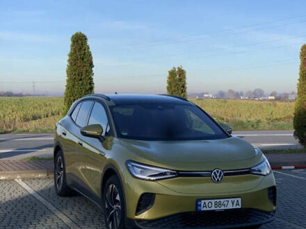 Желтый Фольксваген ID.4, объемом двигателя 0 л и пробегом 63 тыс. км за 32000 $, фото 1 на Automoto.ua
