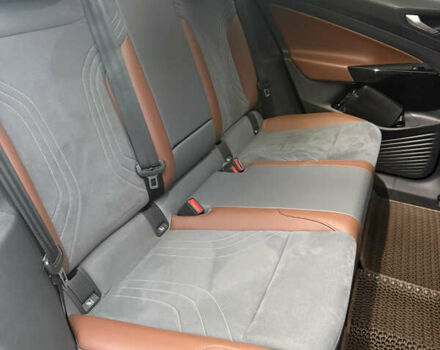 Серый Фольксваген ID.4, объемом двигателя 0 л и пробегом 204 тыс. км за 19300 $, фото 16 на Automoto.ua