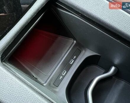 Серый Фольксваген ID.4, объемом двигателя 0 л и пробегом 71 тыс. км за 25119 $, фото 28 на Automoto.ua