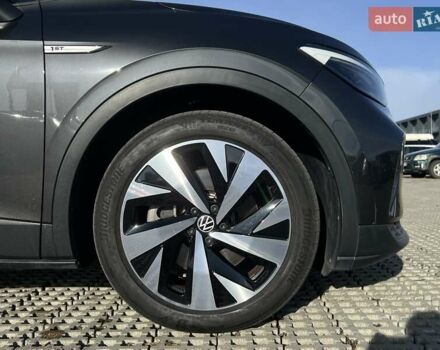 Серый Фольксваген ID.4, объемом двигателя 0 л и пробегом 71 тыс. км за 25119 $, фото 4 на Automoto.ua