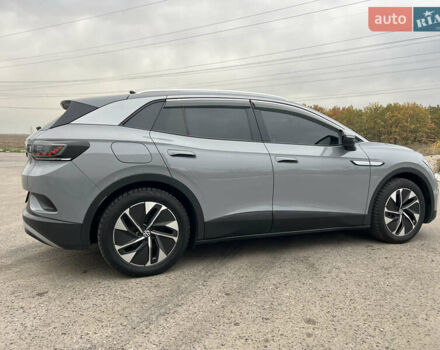 Серый Фольксваген ID.4, объемом двигателя 0 л и пробегом 65 тыс. км за 21800 $, фото 4 на Automoto.ua