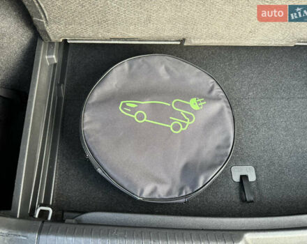 Сірий Фольксваген ID.4, об'ємом двигуна 0 л та пробігом 136 тис. км за 22900 $, фото 66 на Automoto.ua