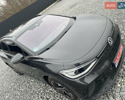 Серый Фольксваген ID.4, объемом двигателя 0 л и пробегом 128 тыс. км за 25995 $, фото 4 на Automoto.ua