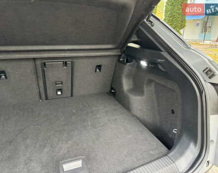 Серый Фольксваген ID.4, объемом двигателя 0 л и пробегом 136 тыс. км за 21000 $, фото 97 на Automoto.ua