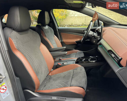 Серый Фольксваген ID.4, объемом двигателя 0 л и пробегом 136 тыс. км за 21000 $, фото 92 на Automoto.ua