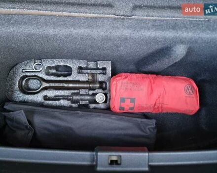 Сірий Фольксваген ID.4, об'ємом двигуна 0 л та пробігом 174 тис. км за 20300 $, фото 36 на Automoto.ua