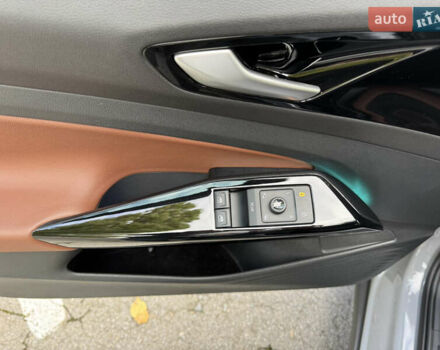 Серый Фольксваген ID.4, объемом двигателя 0 л и пробегом 136 тыс. км за 21000 $, фото 39 на Automoto.ua