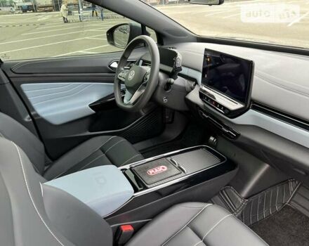 Серый Фольксваген ID.4, объемом двигателя 0 л и пробегом 99 тыс. км за 20400 $, фото 16 на Automoto.ua