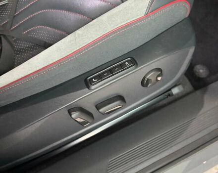 Серый Фольксваген ID.4, объемом двигателя 0 л и пробегом 40 тыс. км за 27999 $, фото 9 на Automoto.ua