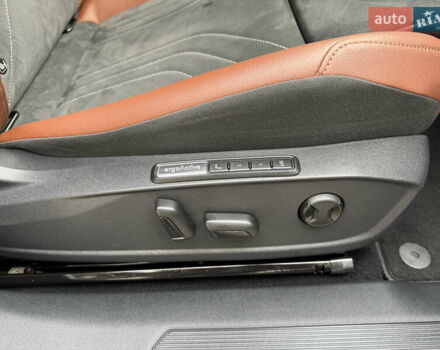 Серый Фольксваген ID.4, объемом двигателя 0 л и пробегом 136 тыс. км за 21000 $, фото 90 на Automoto.ua