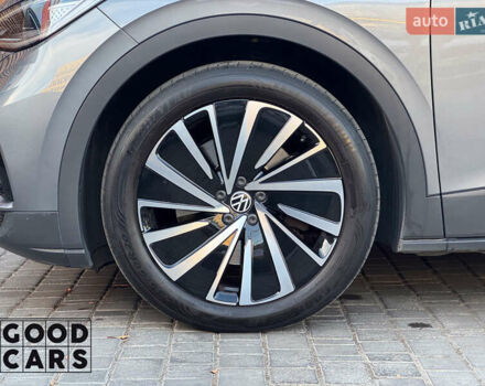 Сірий Фольксваген ID.4, об'ємом двигуна 0 л та пробігом 34 тис. км за 25000 $, фото 9 на Automoto.ua