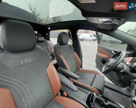 Серый Фольксваген ID.4, объемом двигателя 0 л и пробегом 128 тыс. км за 25995 $, фото 12 на Automoto.ua