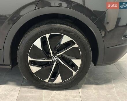 Серый Фольксваген ID.4, объемом двигателя 0 л и пробегом 81 тыс. км за 27900 $, фото 6 на Automoto.ua