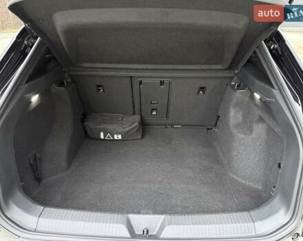 Серый Фольксваген ID.4, объемом двигателя 0 л и пробегом 122 тыс. км за 23200 $, фото 24 на Automoto.ua