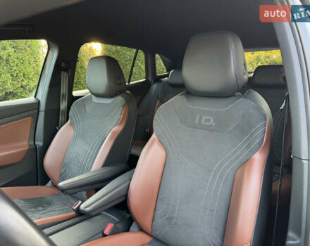 Сірий Фольксваген ID.4, об'ємом двигуна 0 л та пробігом 136 тис. км за 22900 $, фото 13 на Automoto.ua