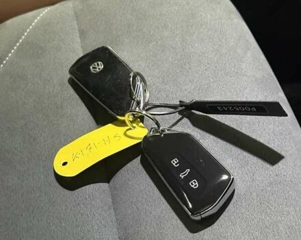 Серый Фольксваген ID.4, объемом двигателя 0 л и пробегом 179 тыс. км за 21500 $, фото 28 на Automoto.ua