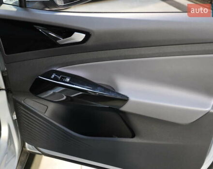 Серый Фольксваген ID.4, объемом двигателя 0 л и пробегом 34 тыс. км за 21300 $, фото 35 на Automoto.ua