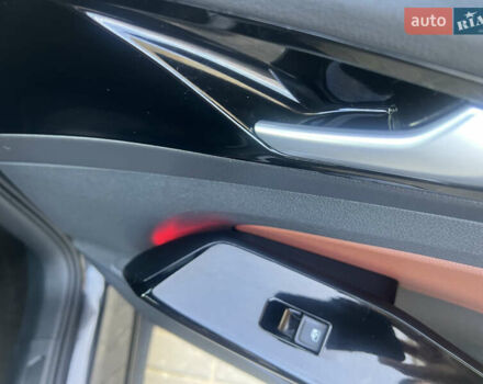 Серый Фольксваген ID.4, объемом двигателя 0 л и пробегом 170 тыс. км за 19199 $, фото 15 на Automoto.ua