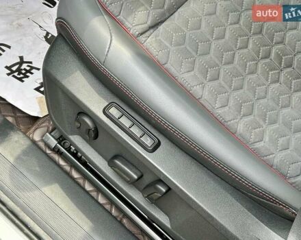 Серый Фольксваген ID.4, объемом двигателя 0 л и пробегом 77 тыс. км за 23000 $, фото 9 на Automoto.ua