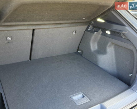 Сірий Фольксваген ID.4, об'ємом двигуна 0 л та пробігом 25 тис. км за 27300 $, фото 16 на Automoto.ua