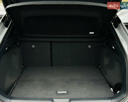 Серый Фольксваген ID.4, объемом двигателя 0 л и пробегом 74 тыс. км за 28000 $, фото 11 на Automoto.ua