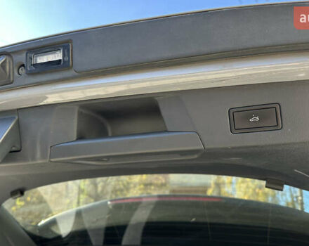 Серый Фольксваген ID.4, объемом двигателя 0 л и пробегом 110 тыс. км за 21900 $, фото 7 на Automoto.ua