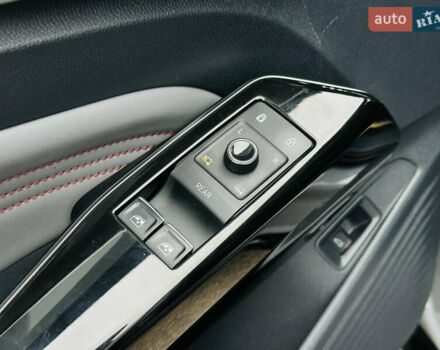 Серый Фольксваген ID.4, объемом двигателя 0 л и пробегом 74 тыс. км за 28000 $, фото 27 на Automoto.ua