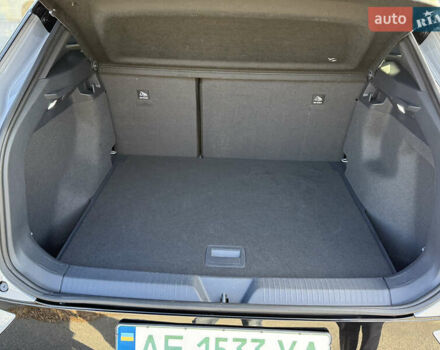 Сірий Фольксваген ID.4, об'ємом двигуна 0 л та пробігом 25 тис. км за 27300 $, фото 15 на Automoto.ua