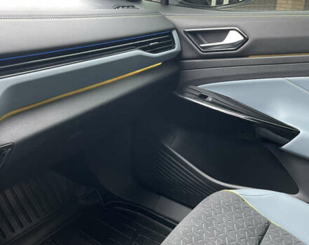 Серый Фольксваген ID.4, объемом двигателя 0 л и пробегом 40 тыс. км за 29000 $, фото 33 на Automoto.ua