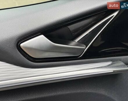 Сірий Фольксваген ID.4, об'ємом двигуна 0 л та пробігом 66 тис. км за 22800 $, фото 16 на Automoto.ua