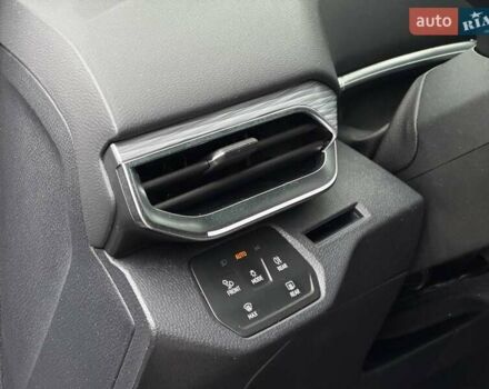 Сірий Фольксваген ID.4, об'ємом двигуна 0 л та пробігом 66 тис. км за 22800 $, фото 26 на Automoto.ua