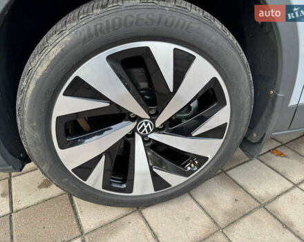 Серый Фольксваген ID.4, объемом двигателя 0 л и пробегом 46 тыс. км за 23000 $, фото 10 на Automoto.ua