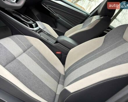 Сірий Фольксваген ID.4, об'ємом двигуна 0 л та пробігом 77 тис. км за 22350 $, фото 27 на Automoto.ua