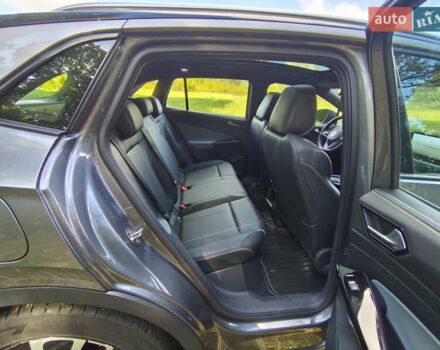 Серый Фольксваген ID.4, объемом двигателя 0 л и пробегом 64 тыс. км за 24000 $, фото 19 на Automoto.ua