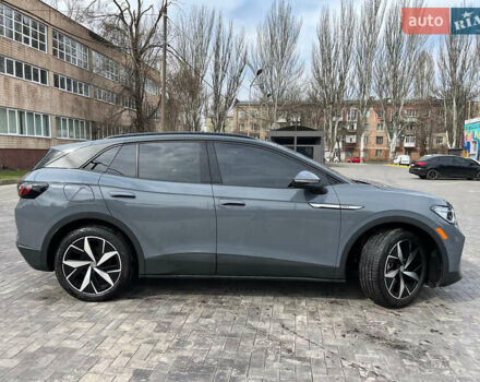 Серый Фольксваген ID.4, объемом двигателя 0 л и пробегом 75 тыс. км за 22500 $, фото 4 на Automoto.ua