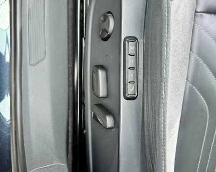 Серый Фольксваген ID.4, объемом двигателя 0 л и пробегом 63 тыс. км за 24500 $, фото 13 на Automoto.ua