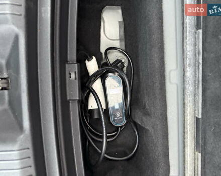 Сірий Фольксваген ID.4, об'ємом двигуна 0 л та пробігом 28 тис. км за 22300 $, фото 38 на Automoto.ua