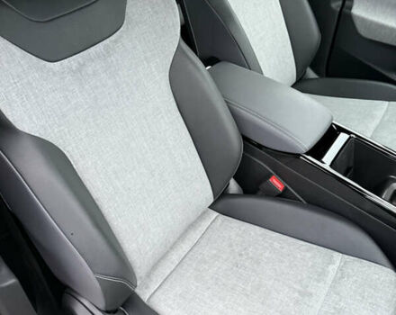 Сірий Фольксваген ID.4, об'ємом двигуна 0 л та пробігом 28 тис. км за 22300 $, фото 28 на Automoto.ua