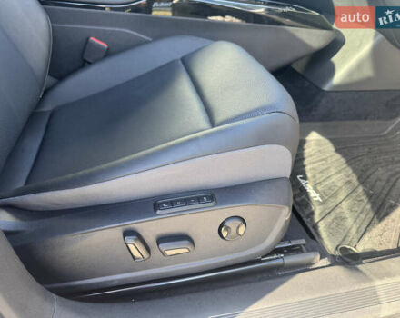 Сірий Фольксваген ID.4, об'ємом двигуна 0 л та пробігом 25 тис. км за 26500 $, фото 8 на Automoto.ua