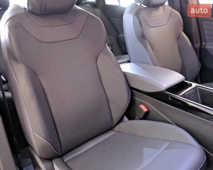 Серый Фольксваген ID.4, объемом двигателя 0 л и пробегом 13 тыс. км за 29900 $, фото 40 на Automoto.ua