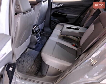 Серый Фольксваген ID.4, объемом двигателя 0 л и пробегом 13 тыс. км за 29900 $, фото 30 на Automoto.ua